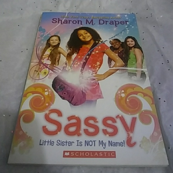 Sassy books - Picture 2 of 4